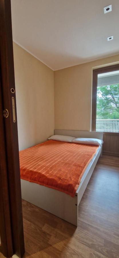 1-Zimmer Appartment In Aprilia Marittima Mit Gemeinschaftspool Kültér fotó